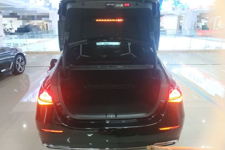 Used Mercedes-Benz E-Class 2025 E 300 L Luxury Model Trunk