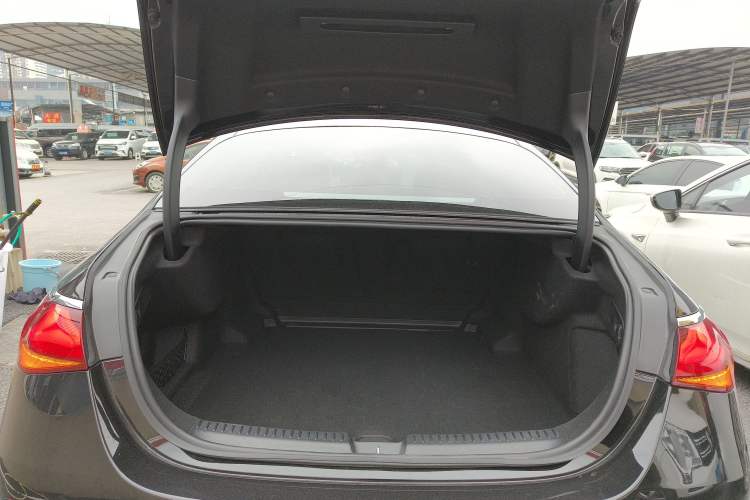 Used Mercedes-Benz E-Class 2025 E 300 L Stylish Model Trunk