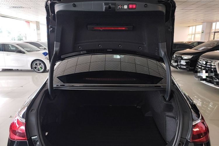 Used Mercedes-Benz E-Class 2025 Facelift E 300 L Luxury Edition Trunk
