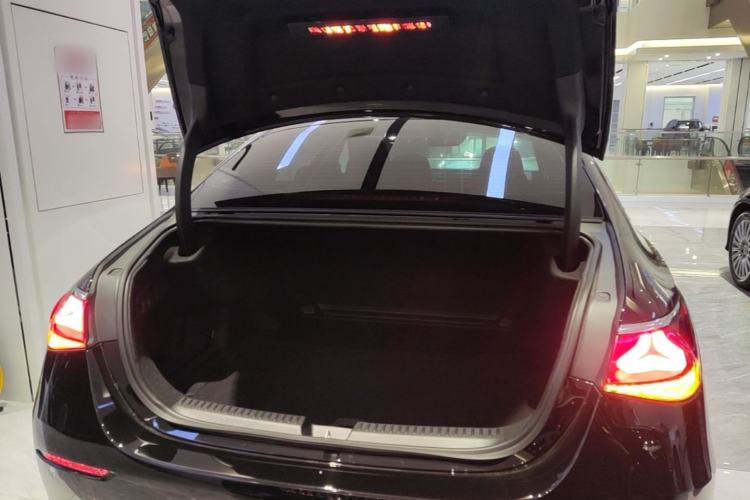 Used Mercedes-Benz E-Class 2025 E 300 L Luxury Model Trunk