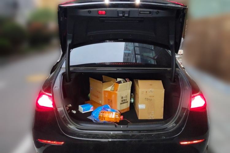 Used Mercedes-Benz E-Class 2025-Year Facelift E 260 L Trunk