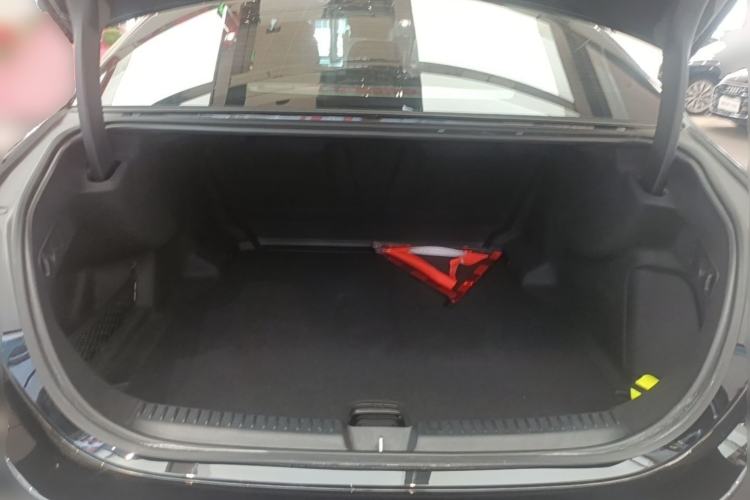 Used Mercedes-Benz E-Class 2025 E 300 L Stylish Model Trunk