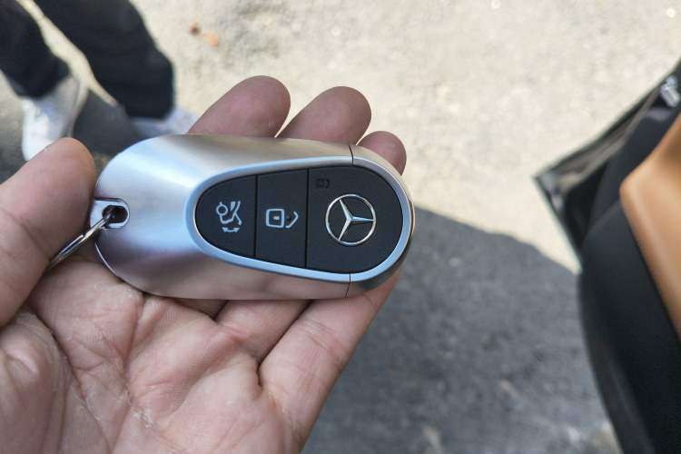 Used Mercedes-Benz E-Class 2025 Facelift E 300 L Fashion Edition Vehicle Key