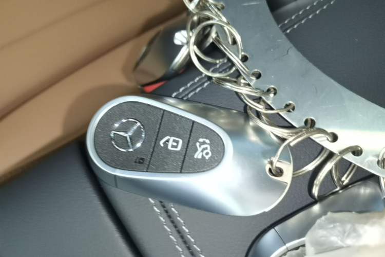 Used Mercedes-Benz E-Class 2025 E 300 L Luxury Model Vehicle Key