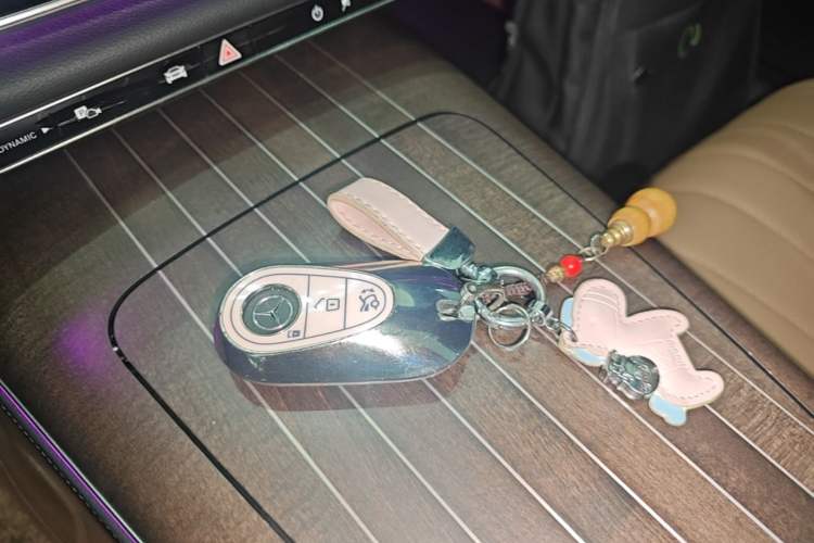 Used Mercedes-Benz E-Class 2025 E 300 L Luxury Model Vehicle Key