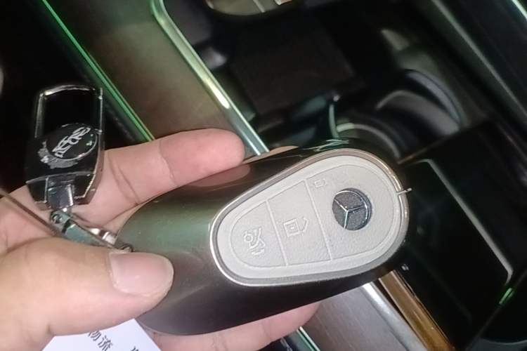 Used Mercedes-Benz E-Class 2025 Facelift E 300 L Luxury Edition Vehicle Key