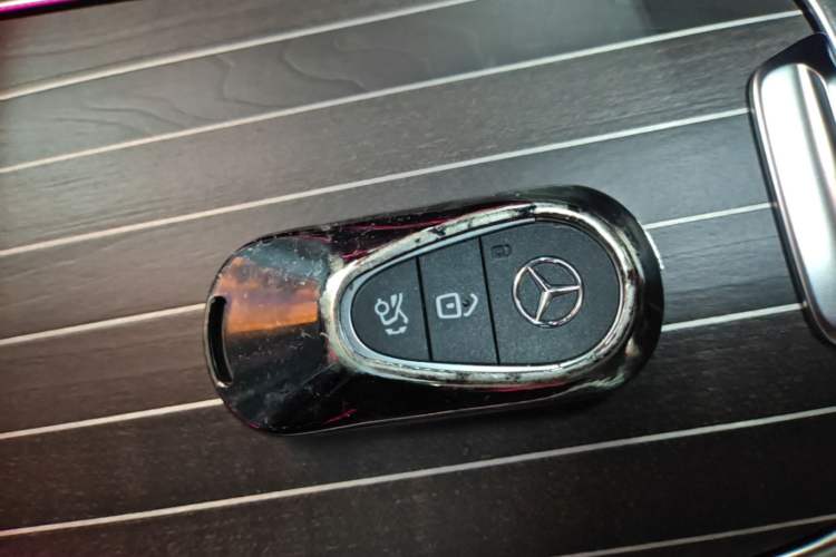 Used Mercedes-Benz E-Class 2025 Facelift E 300 L Fashion Edition Vehicle Key