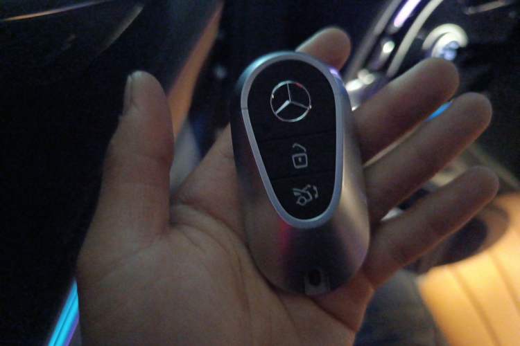 Used Mercedes-Benz E-Class 2025 E 260 L Vehicle Key