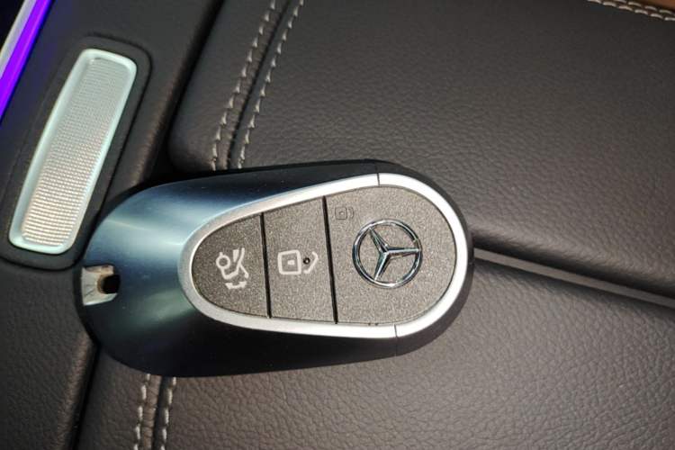 Used Mercedes-Benz E-Class 2025 E 260 L Vehicle Key