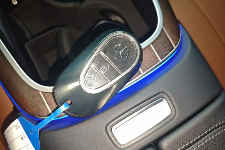 Used Mercedes-Benz E-Class 2025 Facelift E 300 L Luxury Edition Vehicle Key