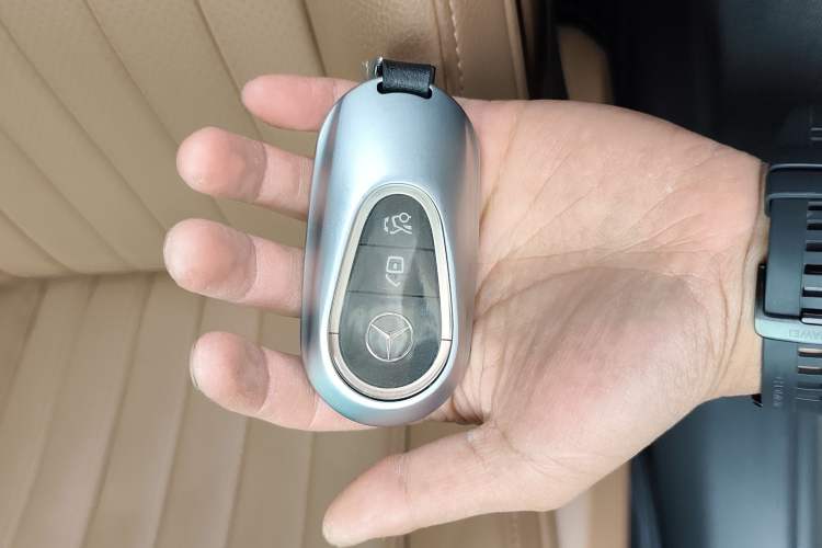 Used Mercedes-Benz E-Class 2025 E 300 L Luxury Model Vehicle Key