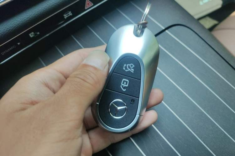Used Mercedes-Benz E-Class 2025 Facelift E 300 L Luxury Edition Vehicle Key