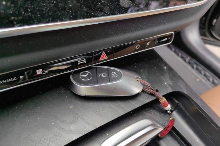 Used Mercedes-Benz E-Class 2025 E 260 Sport Edition Vehicle Key