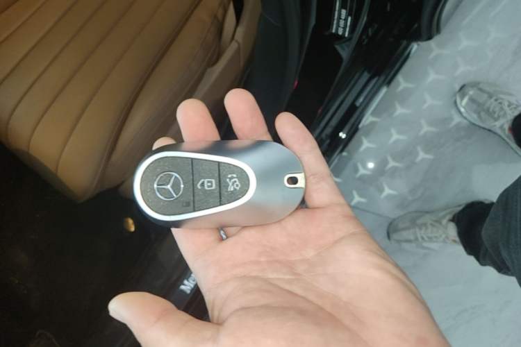 Used Mercedes-Benz E-Class 2025 E 300 L Luxury Model Vehicle Key
