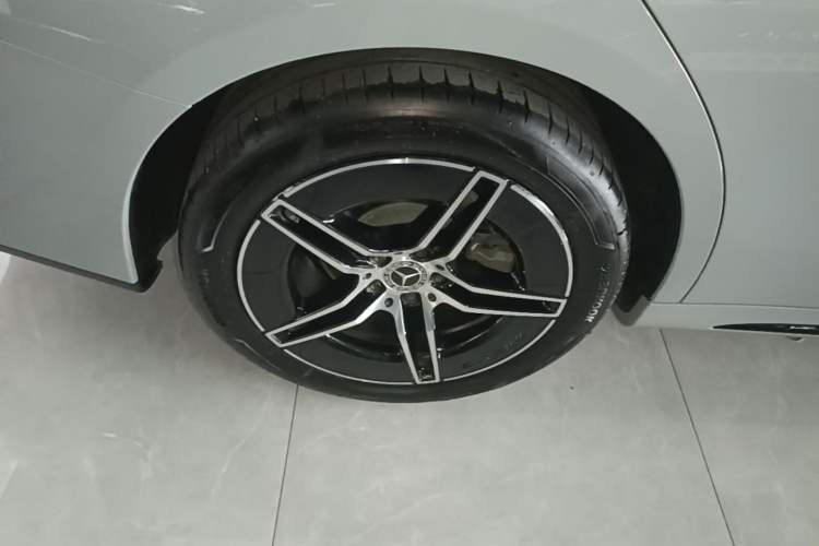 Used Mercedes-Benz E-Class 2025 Year Restyled E 260 Sport Edition Exterior 5