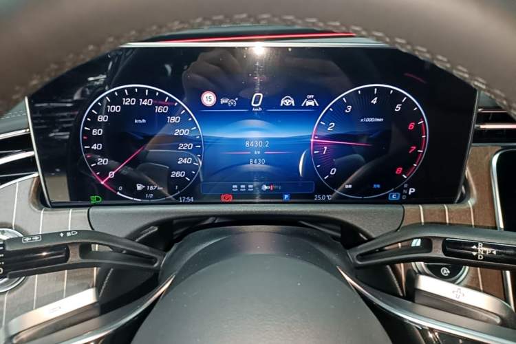 Used Mercedes-Benz E-Class 2025 E 300 L Stylish Model Instrument Cluster