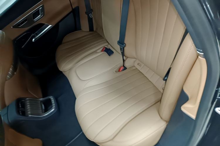 Used Mercedes-Benz E-Class 2025 E 300 L Stylish Model Left Rear Seat