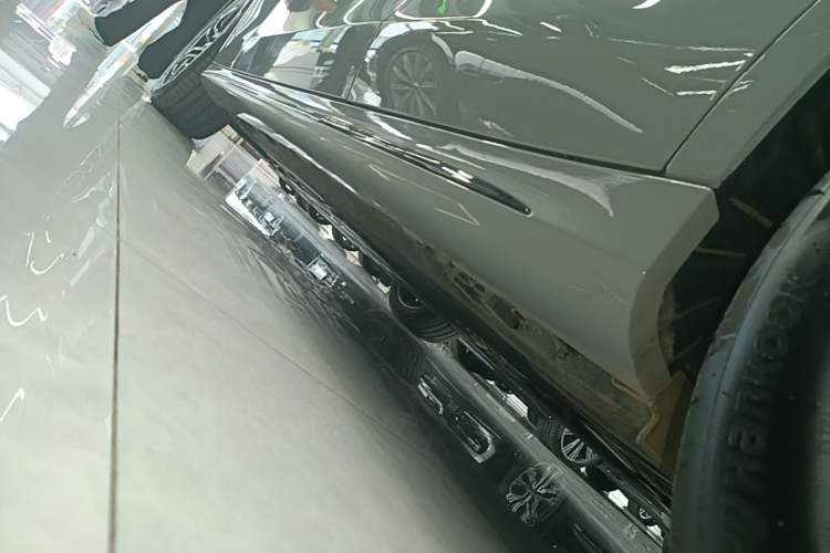 Used Mercedes-Benz E-Class 2025 Year Restyled E 260 Sport Edition Left Side Sill