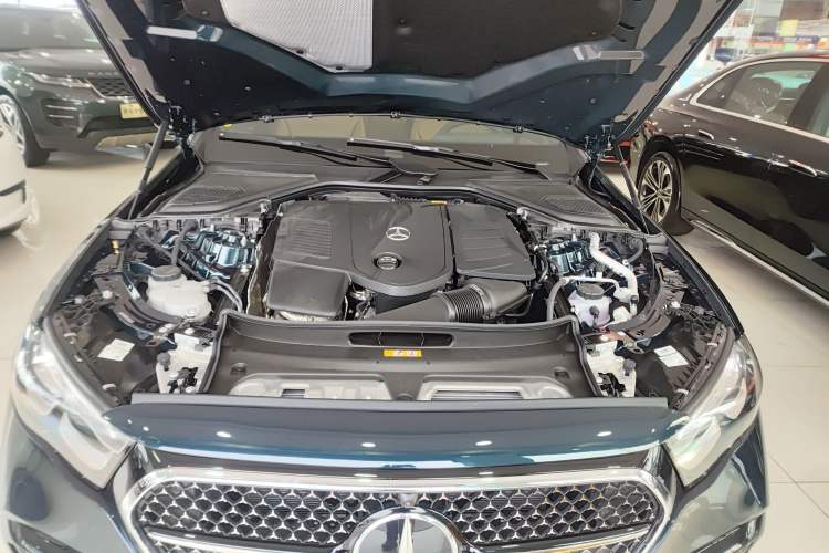 Used Mercedes-Benz E-Class 2025 E 260 L Sport Edition Engine Bay