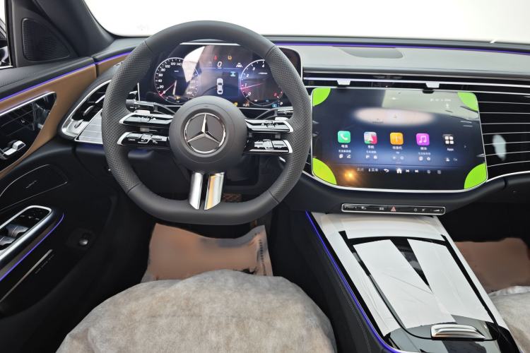Used Mercedes-Benz E-Class 2025 E 260 L Sport Edition Interior 5