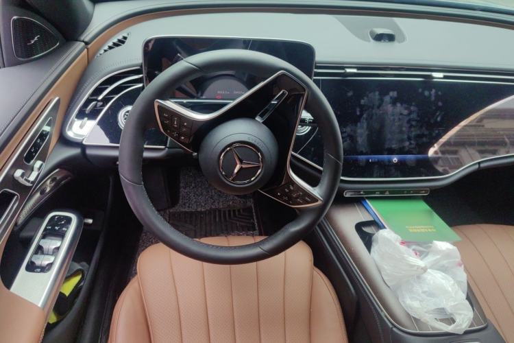 Used Mercedes-Benz E-Class 2025 E 300 L Luxury Model Steering Wheel