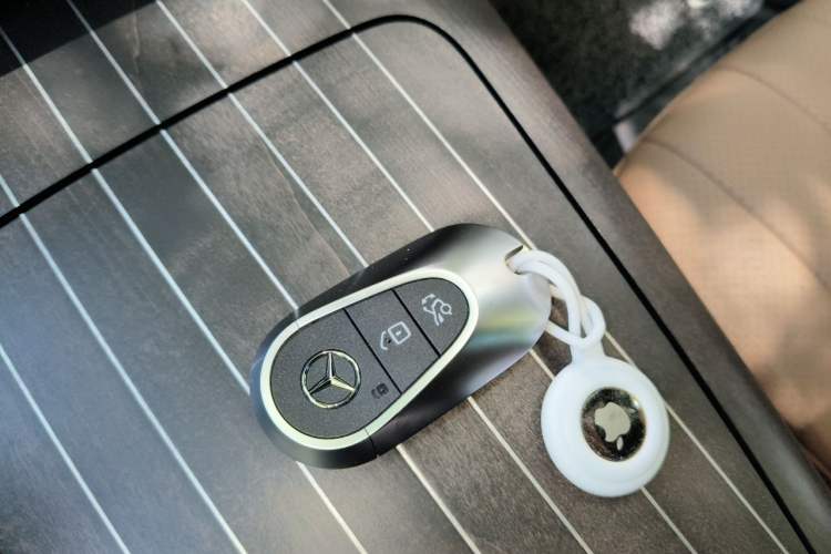 Used Mercedes-Benz E-Class 2025 E 300 L Stylish Model Vehicle Key