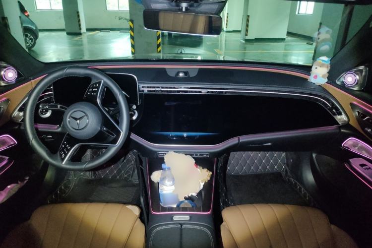 Used Mercedes-Benz E-Class 2025 Facelift E 300 L Luxury Edition Center Console