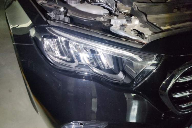 Used Mercedes-Benz E-Class 2025 Facelift E 300 L Luxury Edition Right Front Headlight
