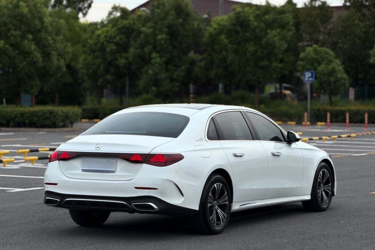 Used Mercedes-Benz E-Class 2025 E 260 L Sport Edition Exterior 6