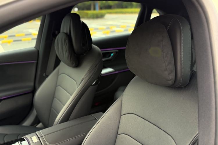 Used Mercedes-Benz E-Class 2025 E 260 L Sport Edition Interior 11