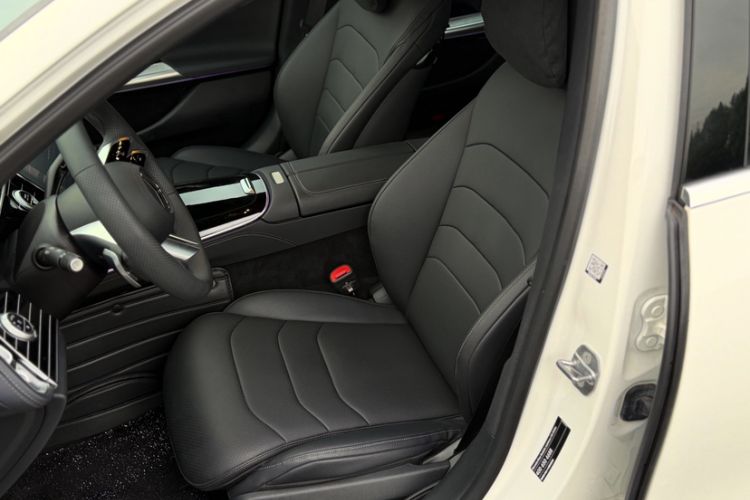 Used Mercedes-Benz E-Class 2025 E 260 L Sport Edition Interior 2