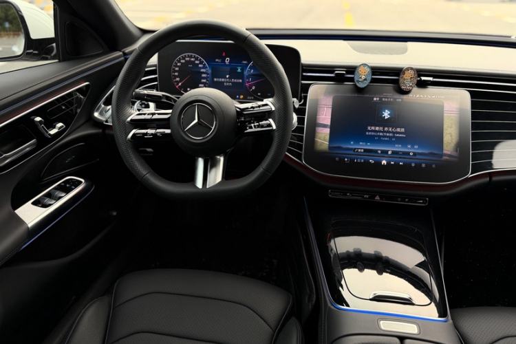Used Mercedes-Benz E-Class 2025 E 260 L Sport Edition Interior 3