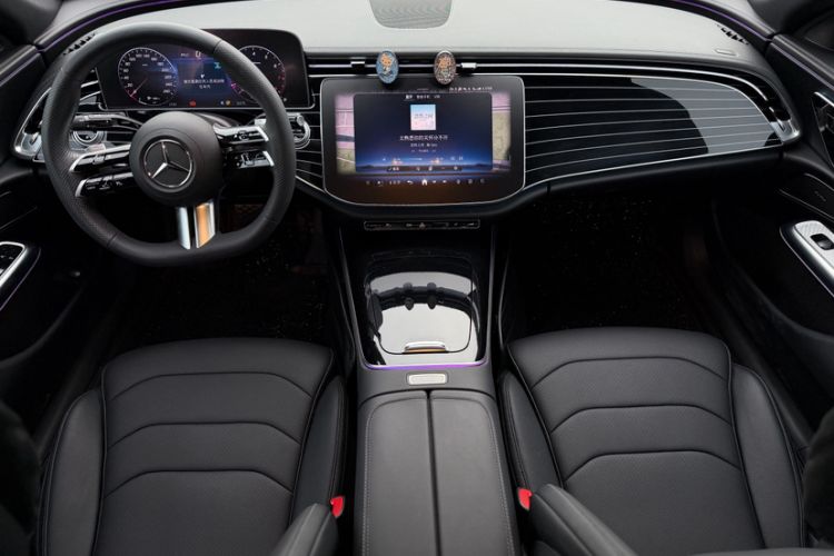 Used Mercedes-Benz E-Class 2025 E 260 L Sport Edition Interior 4