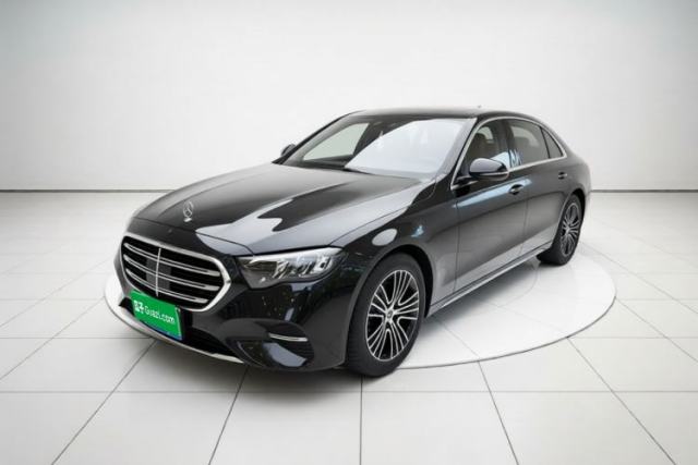 Mercedes-Benz E-Class 2026 E 260 L Classic Edition usado
