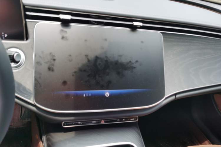 Used Mercedes-Benz E-Class 2026 E 260 L Classic Edition Audio And AC Panel