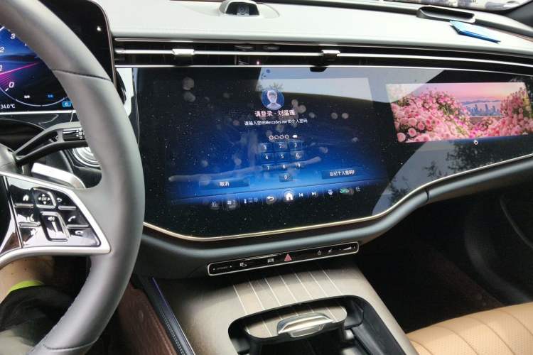 Used Mercedes-Benz E-Class  Audio And AC Panel