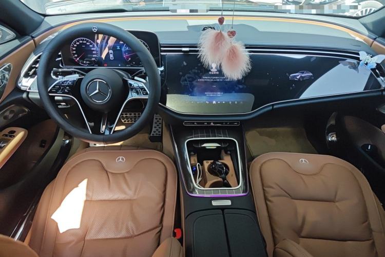 Used Mercedes-Benz E-Class 2026 E 300 L Luxury Center Console