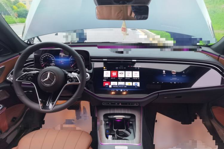 Used Mercedes-Benz E-Class 2026 E 300 L Luxury Center Console