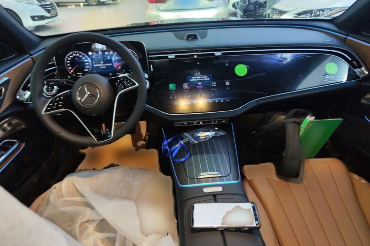 Used Mercedes-Benz E-Class 2026 E 300 L Luxury Center Console