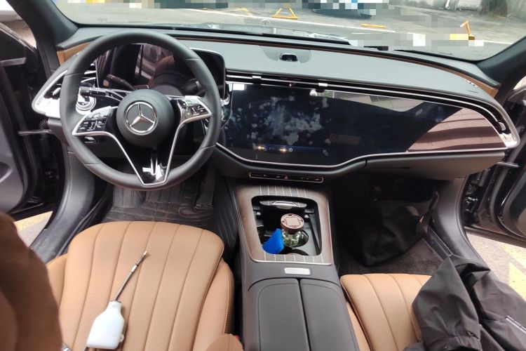 Used Mercedes-Benz E-Class 2026 E 300 L Luxury Center Console