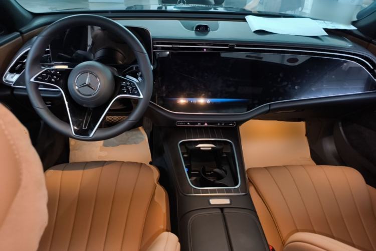 Used Mercedes-Benz E-Class 2026 E 300 L Luxury Center Console