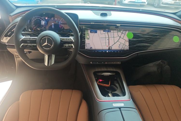 Used Mercedes-Benz E-Class 2026 Model Facelifted E 300 L Fashion Version Center Console
