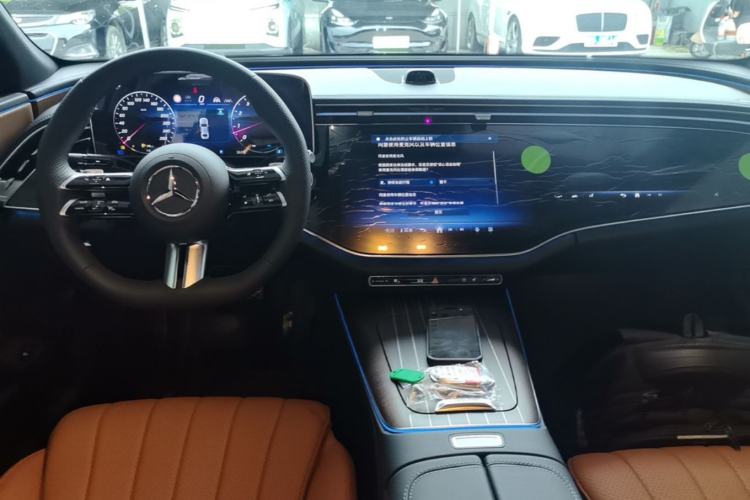 Used Mercedes-Benz E-Class 2026 Model, Restyled E 300 L Luxury Version Center Console