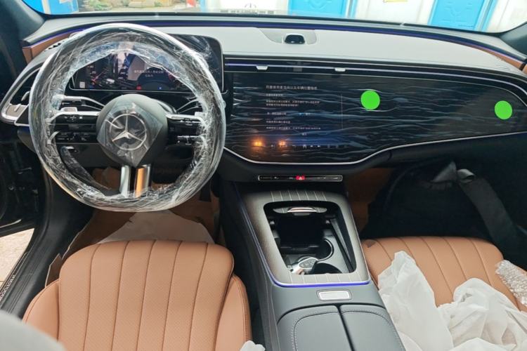 Used Mercedes-Benz E-Class 2026 Model, Restyled E 300 L Luxury Version Center Console