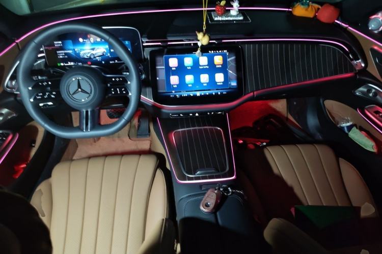 Used Mercedes-Benz E-Class 2026 Model Facelifted E 300 L Fashion Version Center Console