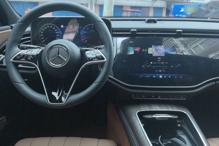 Used Mercedes-Benz E-Class 2026 E 300 L Luxury Center Console