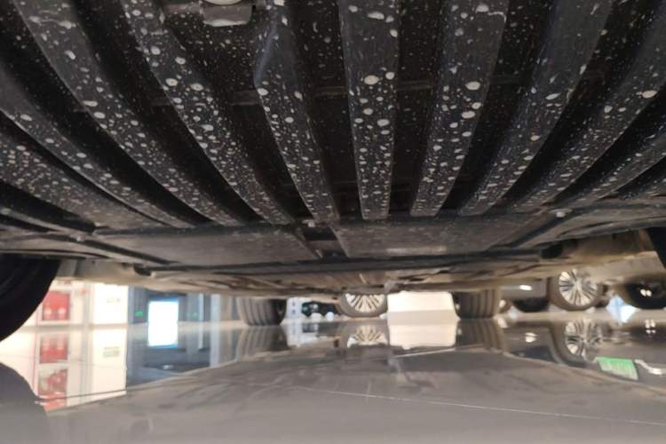 Used Mercedes-Benz E-Class 2026 E 300 L Luxury Chassis Front