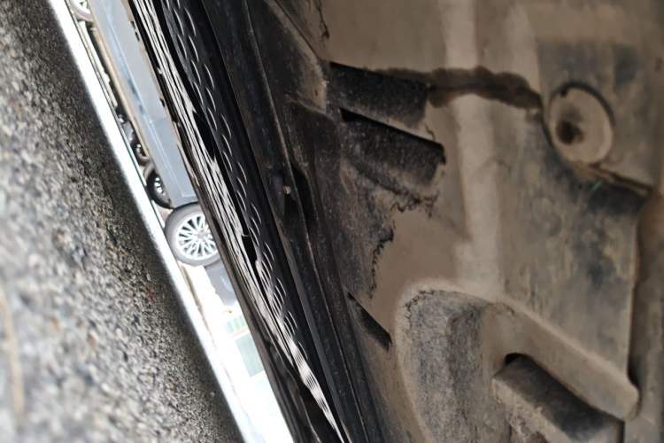 Used Mercedes-Benz E-Class 2026 E 260 L Classic Edition Chassis Front Left