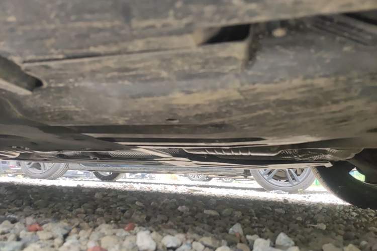 Used Mercedes-Benz E-Class 2026 E 260 L Chassis Rear Left