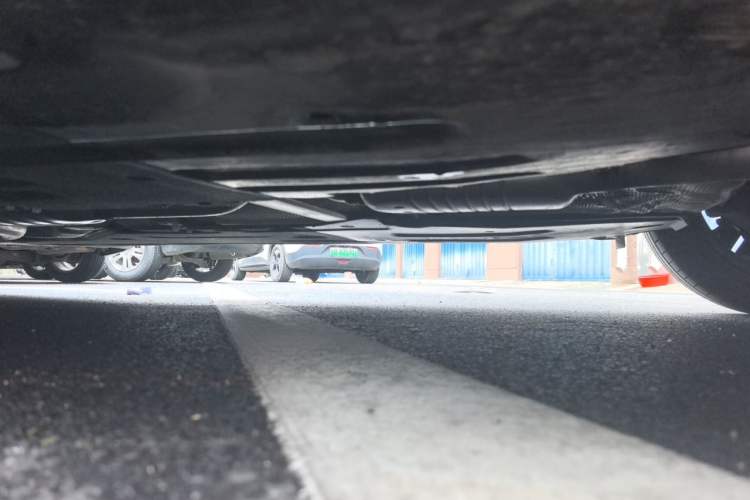 Used Mercedes-Benz E-Class 2026 E 300 L Luxury Chassis Rear Left